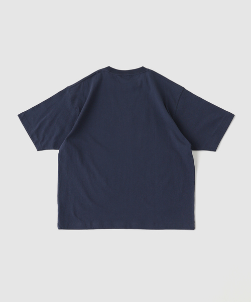 B.C STOCK(ベーセーストック)の「TEXAS グリーティング TEE(Tシャツ/カットソー・メンズ・ホワイト/ネイビー/ブラウン系その他・MEDIUM/LARGE)」の4枚目の写真