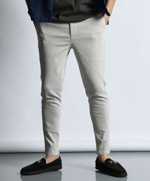 The DUFFER of ST.GEORGE(ザダファーオブセントジョージ)の「BLACK YARN WHITE SLACKS:スリムテーパード ホワイトパンツ(スラックス・メンズ・ホワイト・X-LARGE/LARGE/MEDIUM/SMALL)」の2枚目の写真