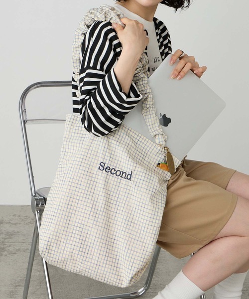 BONLECILL Marche(ボンルシールマルシェ)の「【BONLECILL Marche】ギャザーハンドルチェック柄トートバッグ(トートバッグ・レディース・ブラック/ブルー/イエロー/ベージュ・FREE)」の10枚目の写真