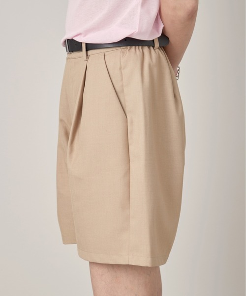 OFROOM(オフルーム)の「Tuck Half Pants|タックハーフパンツ(その他パンツ・レディース・ブラック/グレー/ベージュ・SMALL/MEDIUM/LARGE)」の15枚目の写真