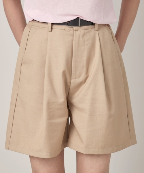 OFROOM(オフルーム)の「Tuck Half Pants|タックハーフパンツ(その他パンツ・レディース・ブラック/グレー/ベージュ・SMALL/MEDIUM/LARGE)」の9枚目の写真