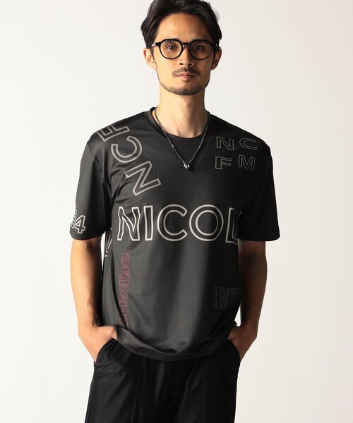 NICOLE CLUB FOR MEN(ニコルクラブフォーメン)の「総柄ロゴプリントTシャツ(Tシャツ/カットソー・メンズ・ブラック/ブルー/ホワイト・XL/M/L)」の2枚目の写真