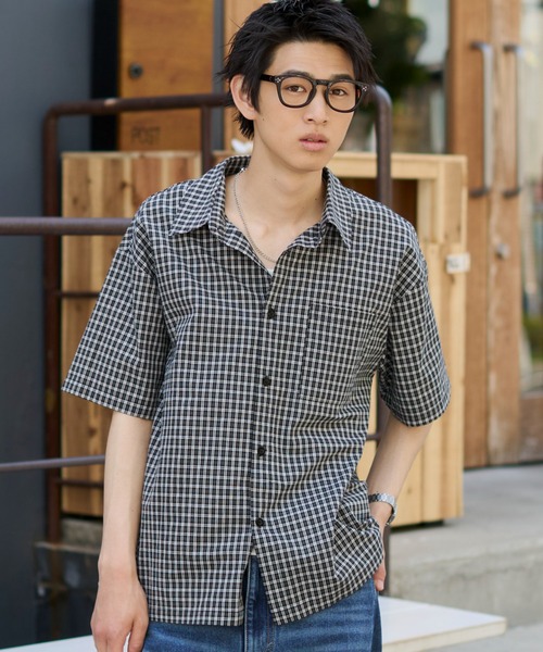 WEGO(ウィゴー)の「WEGO/クロップドSSマイクロチェックシャツ(シャツ/ブラウス・メンズ・ブラック系その他2/ブルー系その他2・LARGE/MEDIUM)」の14枚目の写真