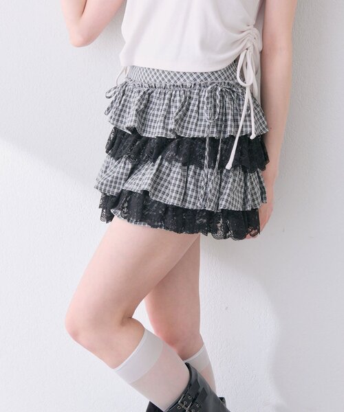 OLIVE des OLIVE(オリーブデオリーブ)の「シフォンティアードスカート(スカート・レディース・ブラック系その他/オフホワイト/ブラック/ドット・FREE)」の13枚目の写真