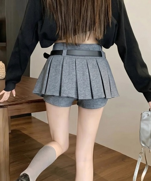 yuue' ( wear )(ユーイ)の「ベルト付きボックスプリーツミニスカート インナーパンツ付き(スカート・レディース・ブラック/グレー・M/L)」の6枚目の写真