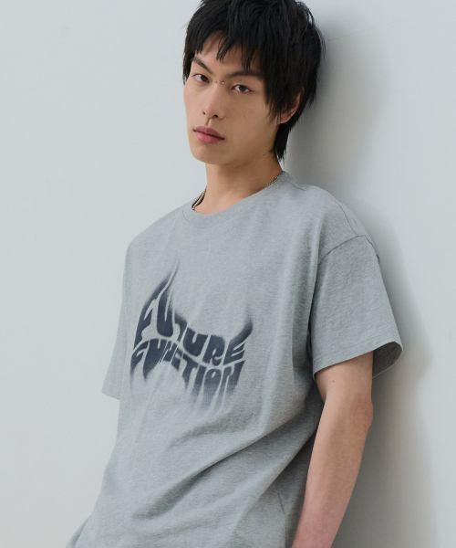 レタリンググラフィック半袖Tシャツ-FBSK5802D0B（Tシャツ/カットソー