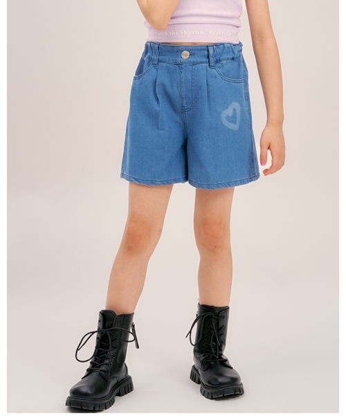 minimal(ミニマル)の「【接触冷感】ハートスプレーデニムショートパンツ(その他パンツ・キッズ・グレー/ブルー・100cm/120cm/140cm/110cm/130cm)」の2枚目の写真