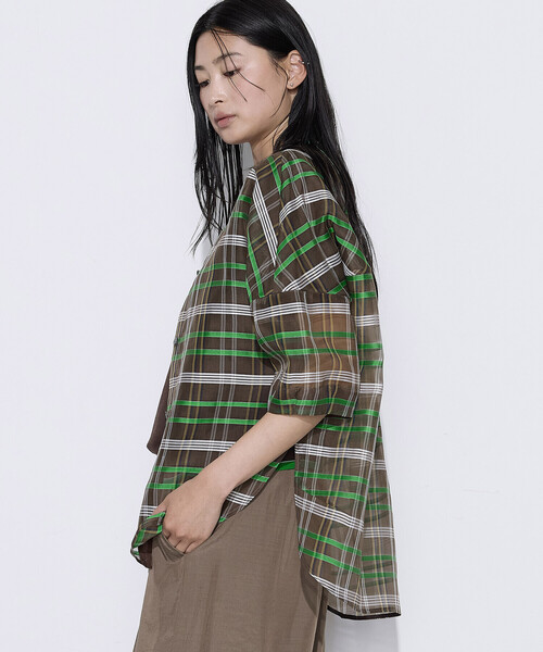 K.T KIYOKO TAKASE(キヨコタカセ)の「【セットアップ対応】シルクシアーチェック 2WAYシャツ羽織り(シャツ/ブラウス・レディース・ブラウン系その他/ブルー系その他・9号/7号)」の10枚目の写真