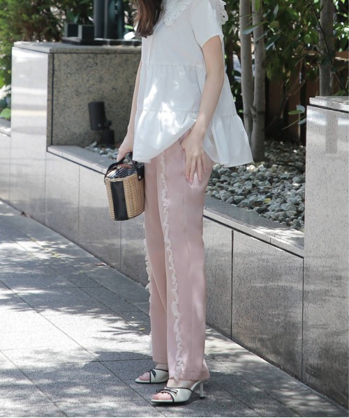 Fit more（フィットモア）の「チュールフリルストレートパンツ（その他パンツ・レディース・ホワイト/ブラック/ピンク・PS/S/M）」の5枚目の写真