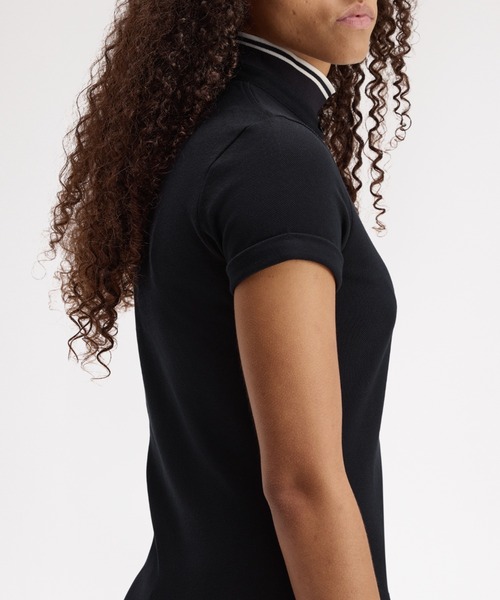FRED PERRY(フレッドペリー)の「Amy Winehouse Tipped Polo Dress/エイミー・ワインハウス ティップドポロワンピース(ワンピース・レディース・ブラック・8/10)」の9枚目の写真