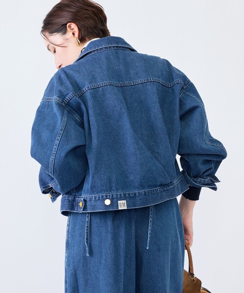 Rie Miller(リエミラー)の「【RM denim】バックひねりデザインショート丈Gジャン(デニムジャケット・レディース・インディゴブルー・FREE)」の8枚目の写真