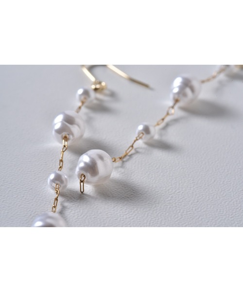 tone（トーン）の「【Astyle】Pearlchainステンレスピアス(MA)（ピアス（両耳用）・レディース・ゴールド・FREE）」の2枚目の写真