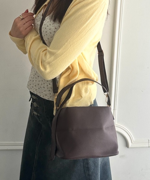 CLEA（クレア）の「2WAY巾着ショルダーハンドバッグ（ショルダーバッグ・レディース・ワインレッド/ホワイト/ブラック/ブラウン/ダークブラウン・FREE）」の7枚目の写真