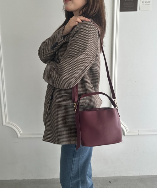 CLEA（クレア）の「2WAY巾着ショルダーハンドバッグ（ショルダーバッグ・レディース・ワインレッド/ホワイト/ブラック/ブラウン/ダークブラウン・FREE）」の16枚目の写真