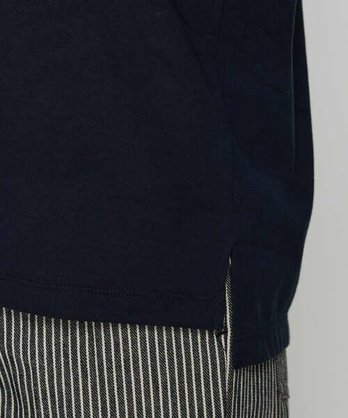 COMME CA Wardrobe(コムサワードローブ)の「〔 +サイズ 〕ヴィンテージ天竺 Tシャツ(Tシャツ/カットソー・レディース・ホワイト/ネイビー・13号)」の10枚目の写真