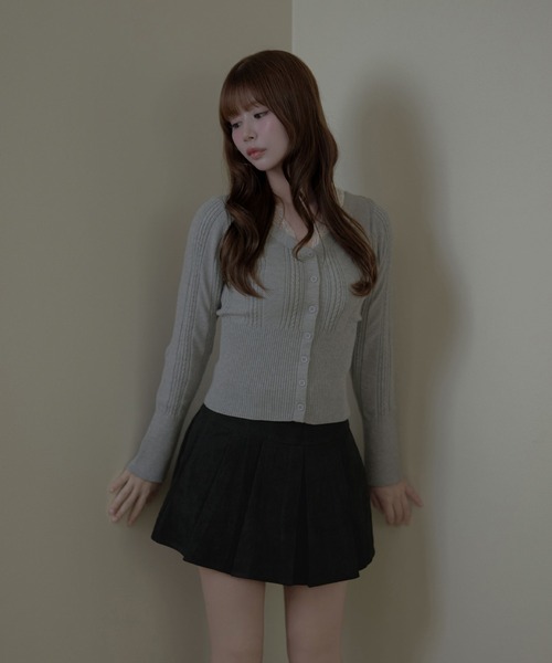M DOLLY(エムドリー)の「Lace collar tina knit tops / レースカラー ティナニットトップス(ニット/セーター・レディース・アイボリー/グレー・FREE)」の7枚目の写真