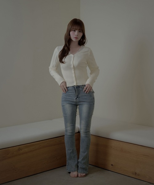 M DOLLY(エムドリー)の「Lace collar tina knit tops / レースカラー ティナニットトップス(ニット/セーター・レディース・アイボリー/グレー・FREE)」の12枚目の写真