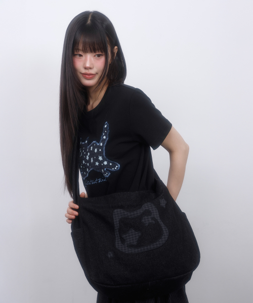 LMR(エルエムアール)の「キャットシンボルアプリケウォッシングクロスバッグ BLACK(ショルダーバッグ・レディース・ブラック・FREE)」の2枚目の写真