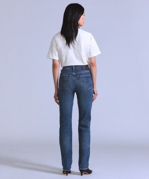 Levi's(リーバイス)の「Levi's/リーバイス BLUETAB(TM) ハイライズ スリムジーンズ ミディアムインディゴ(デニムパンツ・レディース・ブルー・28inch/27inch/26inch/25inch/24inch/23inch)」の4枚目の写真