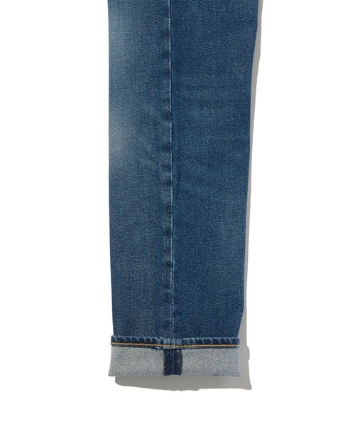 Levi's(リーバイス)の「Levi's/リーバイス BLUETAB(TM) ハイライズ スリムジーンズ ミディアムインディゴ(デニムパンツ・レディース・ブルー・28inch/27inch/26inch/25inch/24inch/23inch)」の12枚目の写真