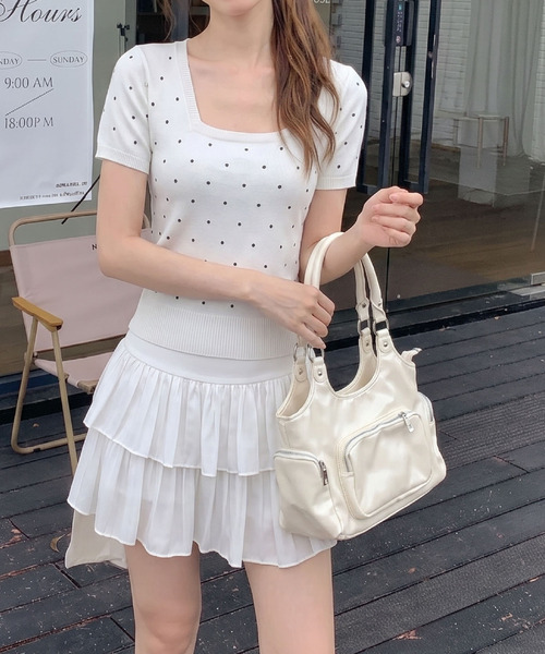 2ly2(トゥーリートゥー)の「ドット柄スクエアネックニット / 半袖リブニットトップス(ニット/セーター・レディース・ホワイト/ブラック/グレー/ピンク・FREE)」の5枚目の写真