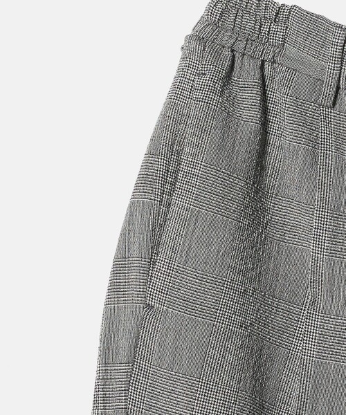 UNITED ARROWS(ユナイテッドアローズ)の「<TAGLIATORE>グレンチェック サッカー イージースラックス(セットアップ・メンズ・ブラック・46/44)」の5枚目の写真
