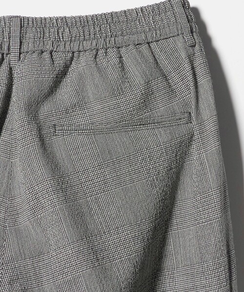 UNITED ARROWS(ユナイテッドアローズ)の「<TAGLIATORE>グレンチェック サッカー イージースラックス(セットアップ・メンズ・ブラック・46/44)」の6枚目の写真