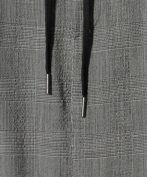 UNITED ARROWS(ユナイテッドアローズ)の「<TAGLIATORE>グレンチェック サッカー イージースラックス(セットアップ・メンズ・ブラック・46/44)」の9枚目の写真