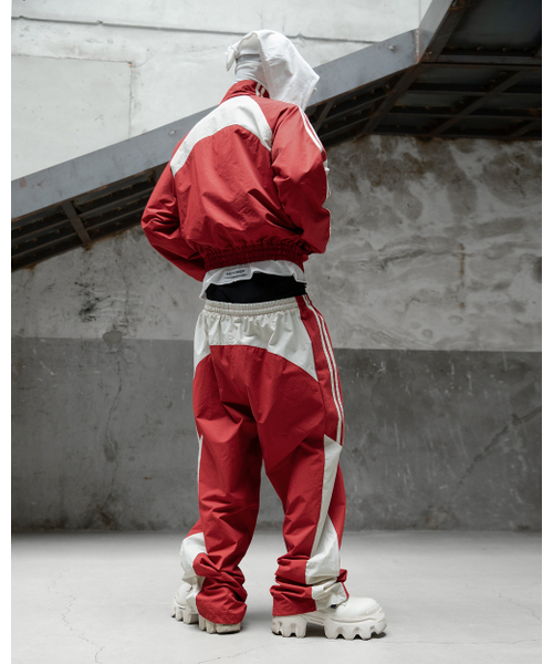 ROARINGRAD(ロアリングラド)の「26パネルトラックパンツレッド(スウェットパンツ・レディース・その他・MEDIUM/LARGE)」の5枚目の写真