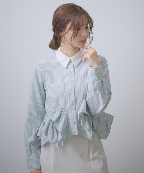 AND COUTURE(アンドクチュール)の「デザインヘムビジューストライプブラウス(シャツ/ブラウス・レディース・ブルー/グリーン/ホワイト・FREE)」の12枚目の写真