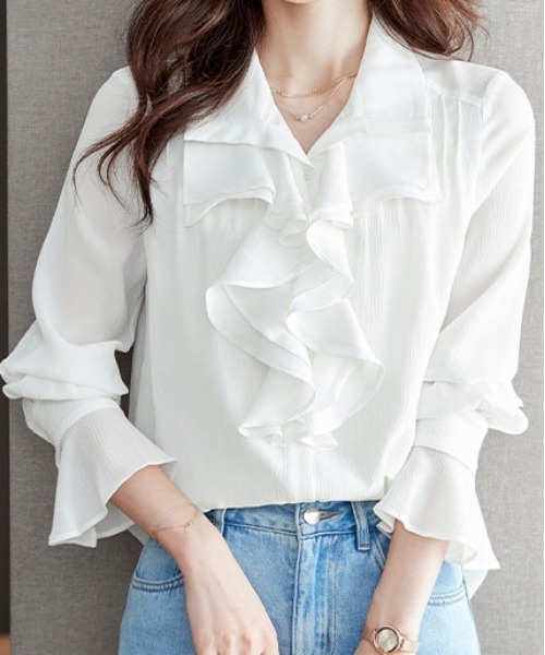 &soiree(アンドソワレ)の「ドレープフリル長袖ブラウス(シャツ/ブラウス・レディース・ホワイト・SMALL/LARGE/X-LARGE/MEDIUM)」の4枚目の写真