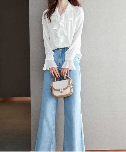 &soiree(アンドソワレ)の「ドレープフリル長袖ブラウス(シャツ/ブラウス・レディース・ホワイト・SMALL/LARGE/X-LARGE/MEDIUM)」の5枚目の写真