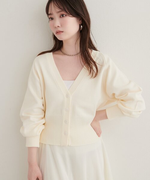 natural couture（ナチュラルクチュール）の「ラグラン切替Vネックカーディガン（カーディガン/ボレロ・レディース・オフホワイト/ライトグレー/ボルドー/ブラウン・FREE）」の20枚目の写真