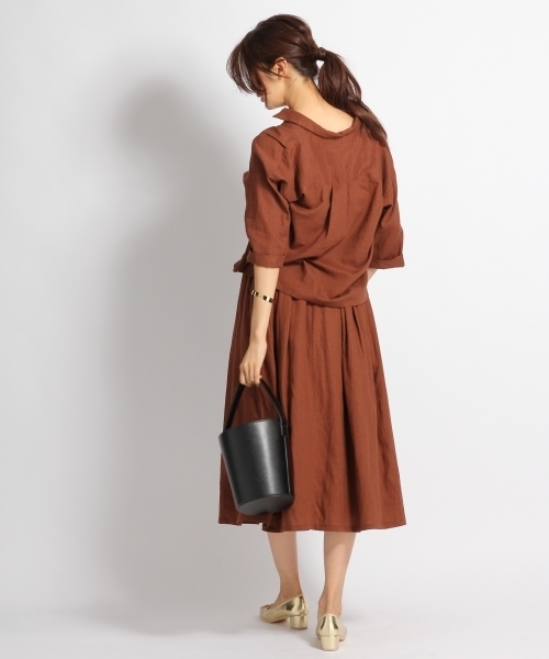 A part by（アパートバイ）の「LRシャツ*スカートセットアップ 729226 （ワンピース・レディース・ベージュ/ネイビー/レンガ・FREE）」の22枚目の写真