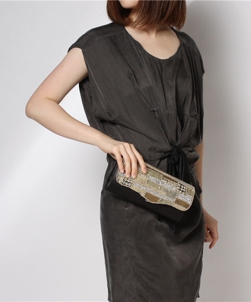 matelasse durer（マトラッセ デュレ）の「【matelasse durer】メタルビーズクラッチバッグ（クラッチバッグ・レディース・モカ/ブラック・00）」の9枚目の写真