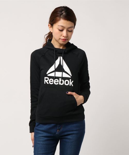 Reebok（リーボック）の「WOR プルオーバー ロゴ スウェット パーカー（パーカー・レディース・ブラック/グレー/ホワイト・LARGE/MEDIUM/X-LARGE/SMALL）」の2枚目の写真