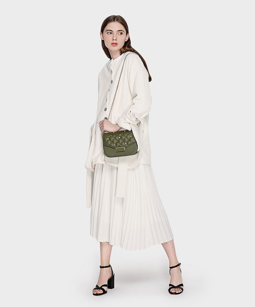 CHARLES & KEITH(チャールズ & キース)の「アンクルストラップサンダル / ANKLE STRAP SANDALS(サンダル・レディース・ブラック/レッド・23cm/23.5cm/24.5cm/25cm/22.5cm)」の7枚目の写真