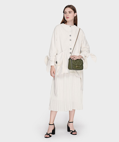 CHARLES & KEITH(チャールズ & キース)の「アンクルストラップサンダル / ANKLE STRAP SANDALS(サンダル・レディース・ブラック/レッド・23cm/23.5cm/24.5cm/25cm/22.5cm)」の8枚目の写真