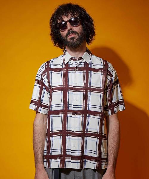 UNITED TOKYO（ユナイテッドトウキョウ）の「ビッグチェックショートスリーブシャツ（シャツ/ブラウス・メンズ・ブラウン/オレンジ・1/2/3）」の3枚目の写真