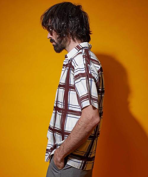 UNITED TOKYO（ユナイテッドトウキョウ）の「ビッグチェックショートスリーブシャツ（シャツ/ブラウス・メンズ・ブラウン/オレンジ・1/2/3）」の4枚目の写真