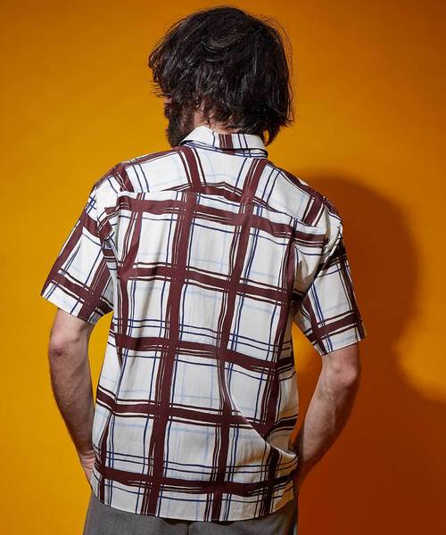 UNITED TOKYO（ユナイテッドトウキョウ）の「ビッグチェックショートスリーブシャツ（シャツ/ブラウス・メンズ・ブラウン/オレンジ・1/2/3）」の5枚目の写真