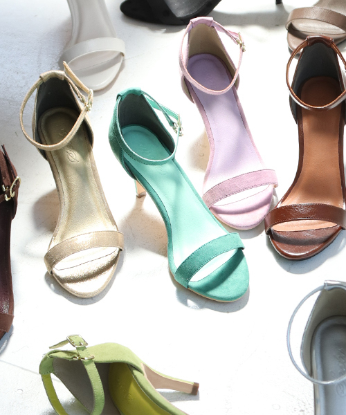 SESTO(セスト)の「美脚ピンヒールアンクルストラップサンダル(サンダル・レディース・キャメル/グレイッシュベージュ/ドット/グリーン/シルバー/ラベンダー/ブラック/ダークブラウン/ライトグリーン/ゴールド/ホワイト・24.5cm/25.5cm/22.5cm/23.5cm/24.0cm/22.0cm/23.0cm)」の14枚目の写真
