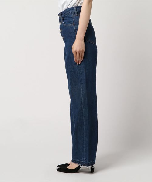 MOUSSY（マウジー）の「FRONT BUTTON WIDE DENIM（デニムパンツ・レディース・ダークブルー/ブルー・25inch/23inch/24inch/27inch/26inch）」の3枚目の写真