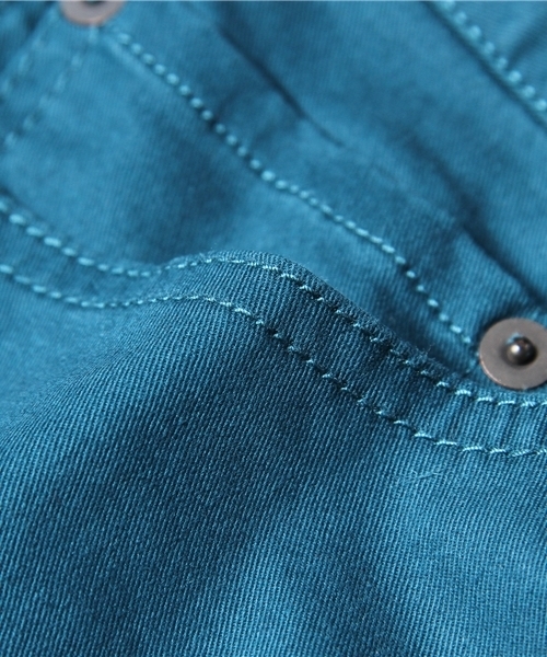 MEN'S BIGI（メンズビギ）の「【スマート12月号 山本裕典さん着用】 ストレッチチノ5P/カラーパンツ（チノパンツ・メンズ・ブラック/ベージュ/ターコイズブルー/キャメル/ボルドー・SMALL/MEDIUM/LARGE/LL）」の13枚目の写真