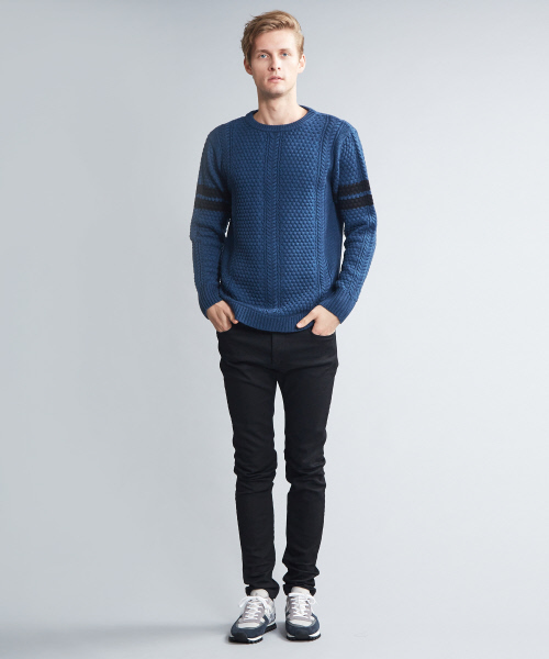 5351プールオム ポップコーンビッグワッフルVネックニット ブラック サイズ2  セール 定番人気ホールガーメントVネックニット （ニット