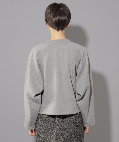 PAGEBOY（ページボーイ）の「BIGシルエットショートプルオーバー（スウェット・レディース・ブラック/グレー/アイボリー/ダークパープル・FREE）」の14枚目の写真