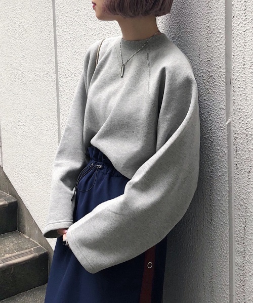 PAGEBOY（ページボーイ）の「BIGシルエットショートプルオーバー（スウェット・レディース・ブラック/グレー/アイボリー/ダークパープル・FREE）」の10枚目の写真