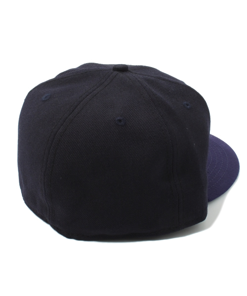 Lui's(ルイス)の「BLACK&BLUE×NEWERA×Lui's コラボキャップ(キャップ・メンズ・オフホワイト/ブラック・LARGE/MEDIUM)」の4枚目の写真