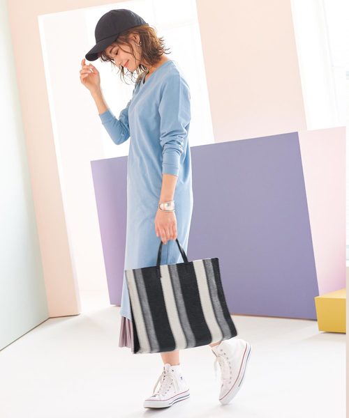 KOBE LETTUCE（コウベレタス）の「2Wayペーパー風ストライプトートバッグ（トートバッグ・レディース・ネイビー/ブラウン/ブラック・FREE）」の19枚目の写真