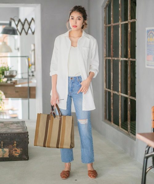 KOBE LETTUCE（コウベレタス）の「2Wayペーパー風ストライプトートバッグ（トートバッグ・レディース・ネイビー/ブラウン/ブラック・FREE）」の15枚目の写真